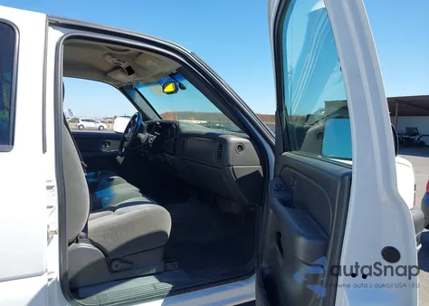 2004 Chevrolet Silverado 2500Hd Ls from USA, damaged, VIN 1GCHK23U34F191407